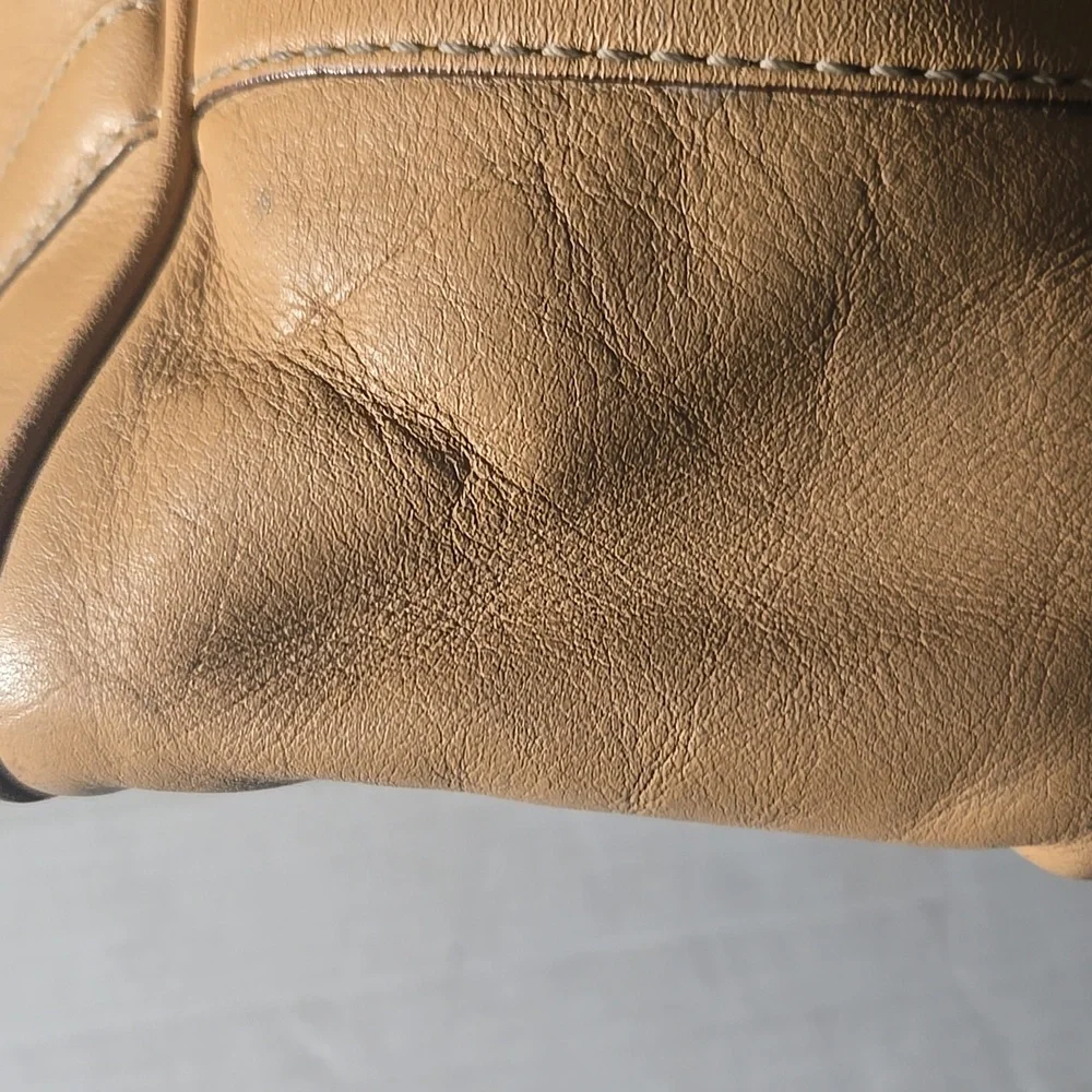 Coach classic leather
